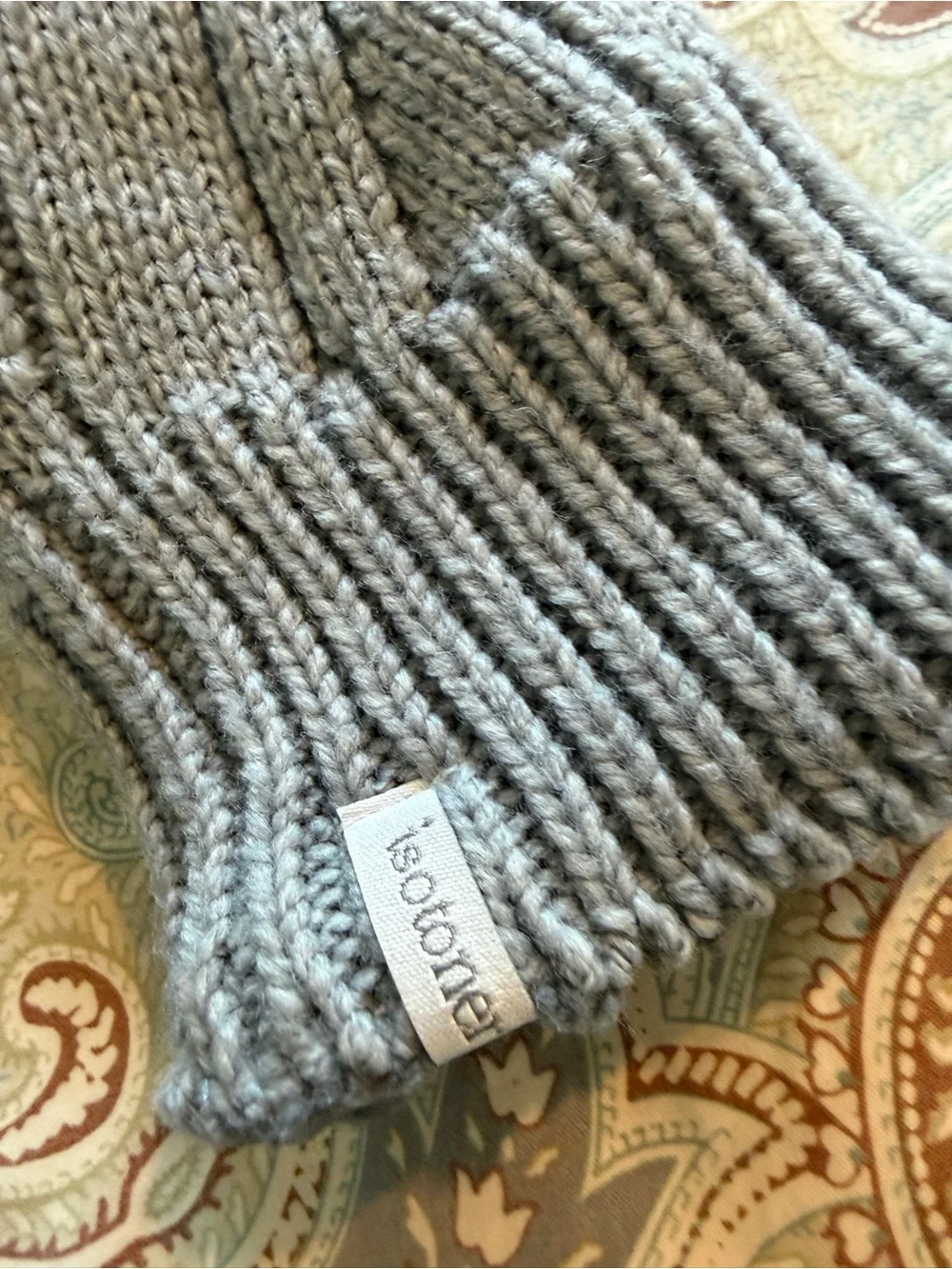 isotoner Gray Knit Cable Mittens - Picture 3 of 5